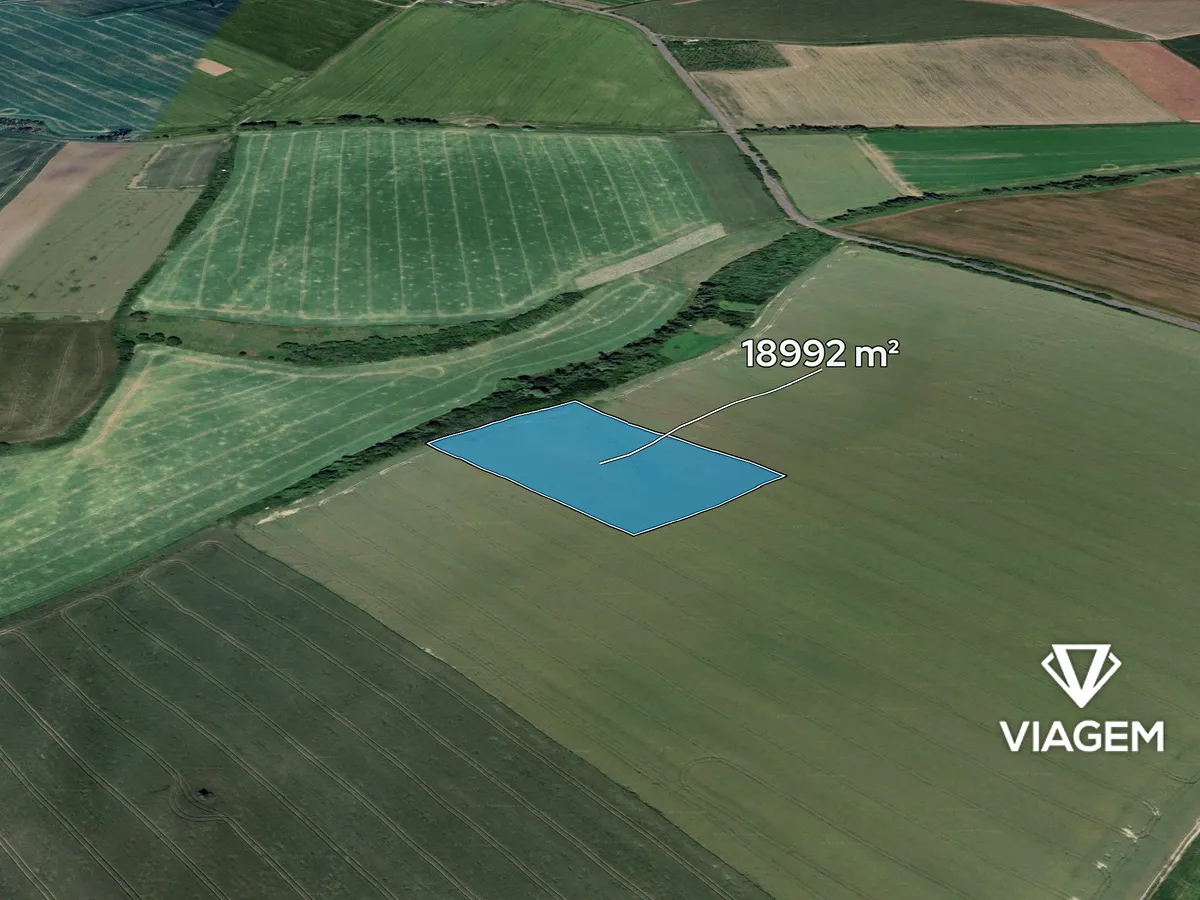 Prodej pole 18992 m²